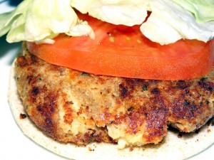 Lunch Made Easy with Herb and Garlic Tuna Bolder Burger 