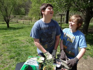 Think Outside the Fence with Real Time Gardening Advice