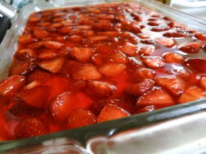 Strawberry Pretzel Cake #Recipe