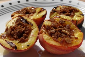 Honey Almond Grilled Peaches #Recipe