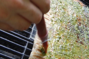 Roasted Red Pepper Pesto Grilled Pizza #Recipe
