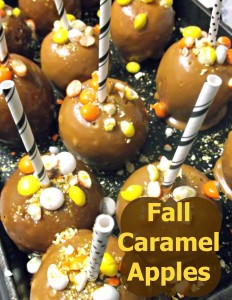 Quick and Easy Homemade Custom Caramel Apples #Halloween #Recipe