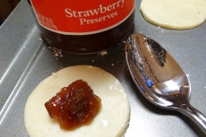 PBJ Sugar Cookie Sandwiches #holidaytips | #Recipe inspired by Smuckers Uncrustables 