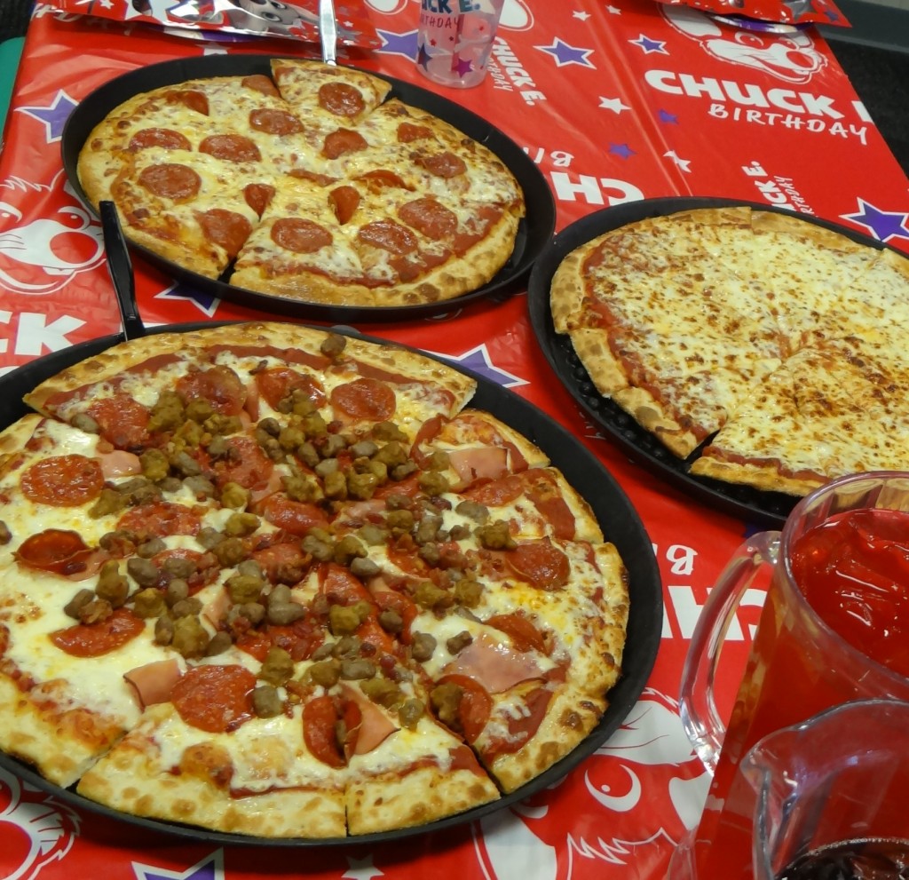 6 Reasons to Party Like It's Your Birthday at Chuck E. Cheese's!