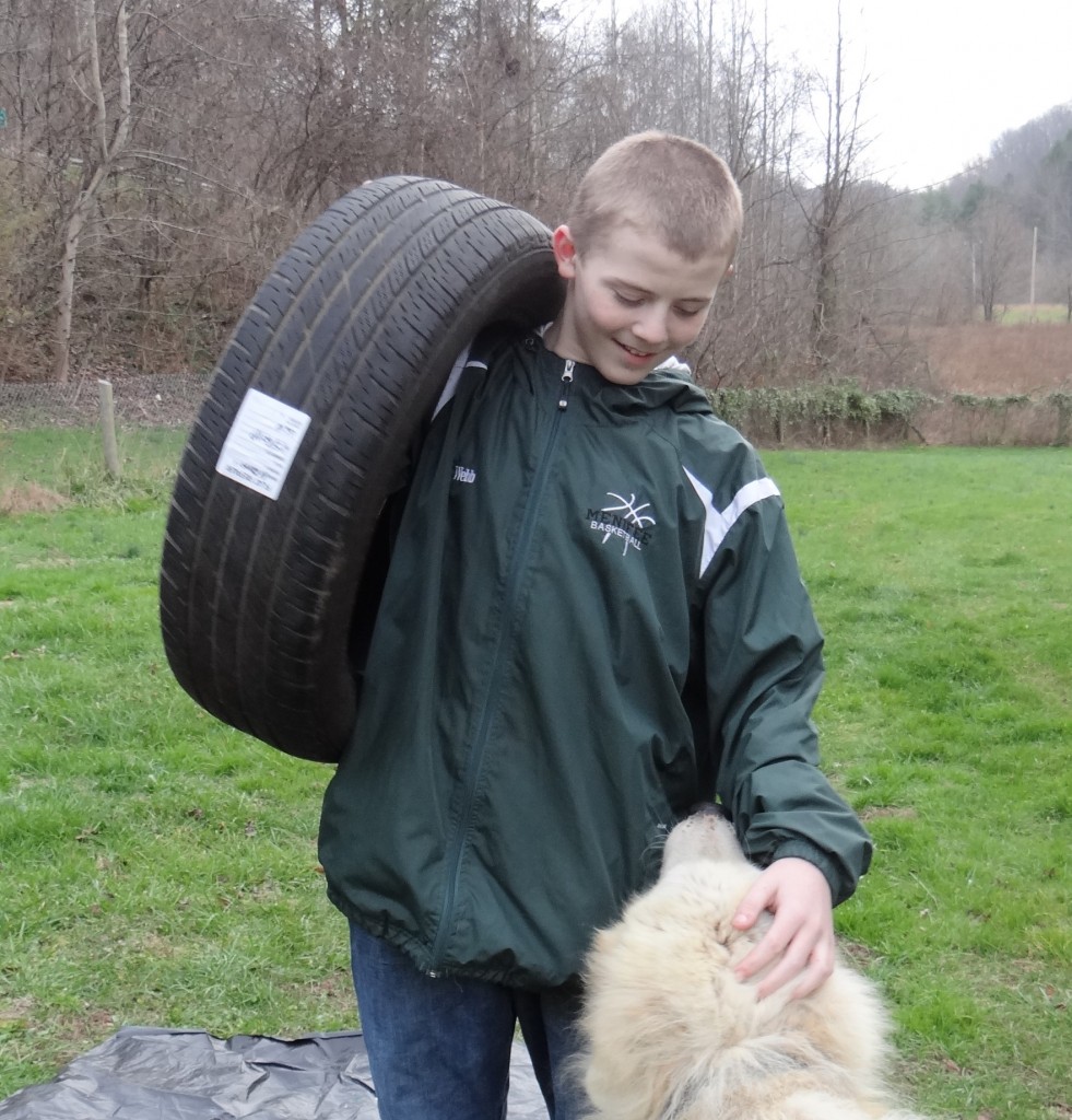 Spill Proof Dog Bowl Recycled Tire DIY! #OldTiresTurnNew