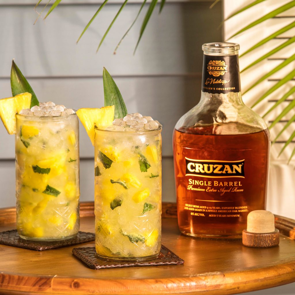 Pineapple Crush - 11 Cinco de Mayo Cocktail Recipes You Need to Try