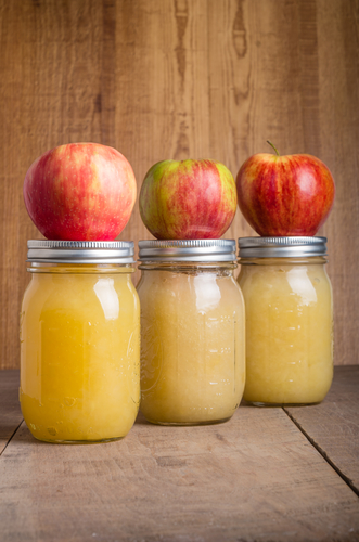 Quick and Easy Farm Fresh Applesauce Recipe